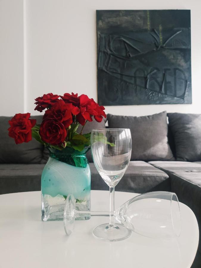 Apartment Iris Novi Sad Exteriör bild