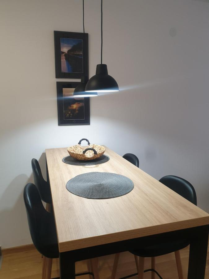 Apartment Iris Novi Sad Exteriör bild