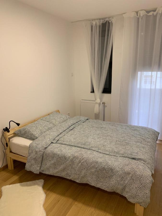 Apartment Iris Novi Sad Exteriör bild