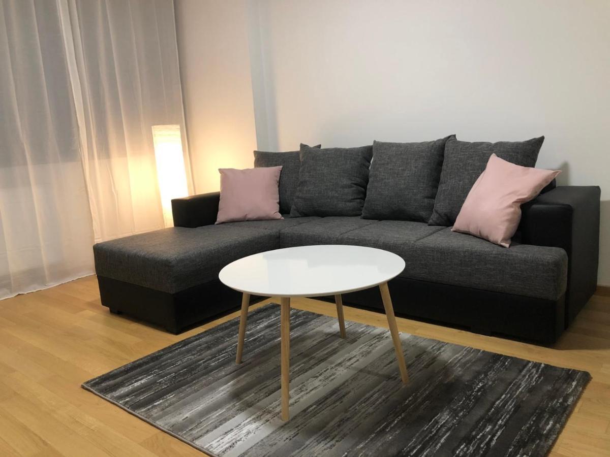 Apartment Iris Novi Sad Exteriör bild